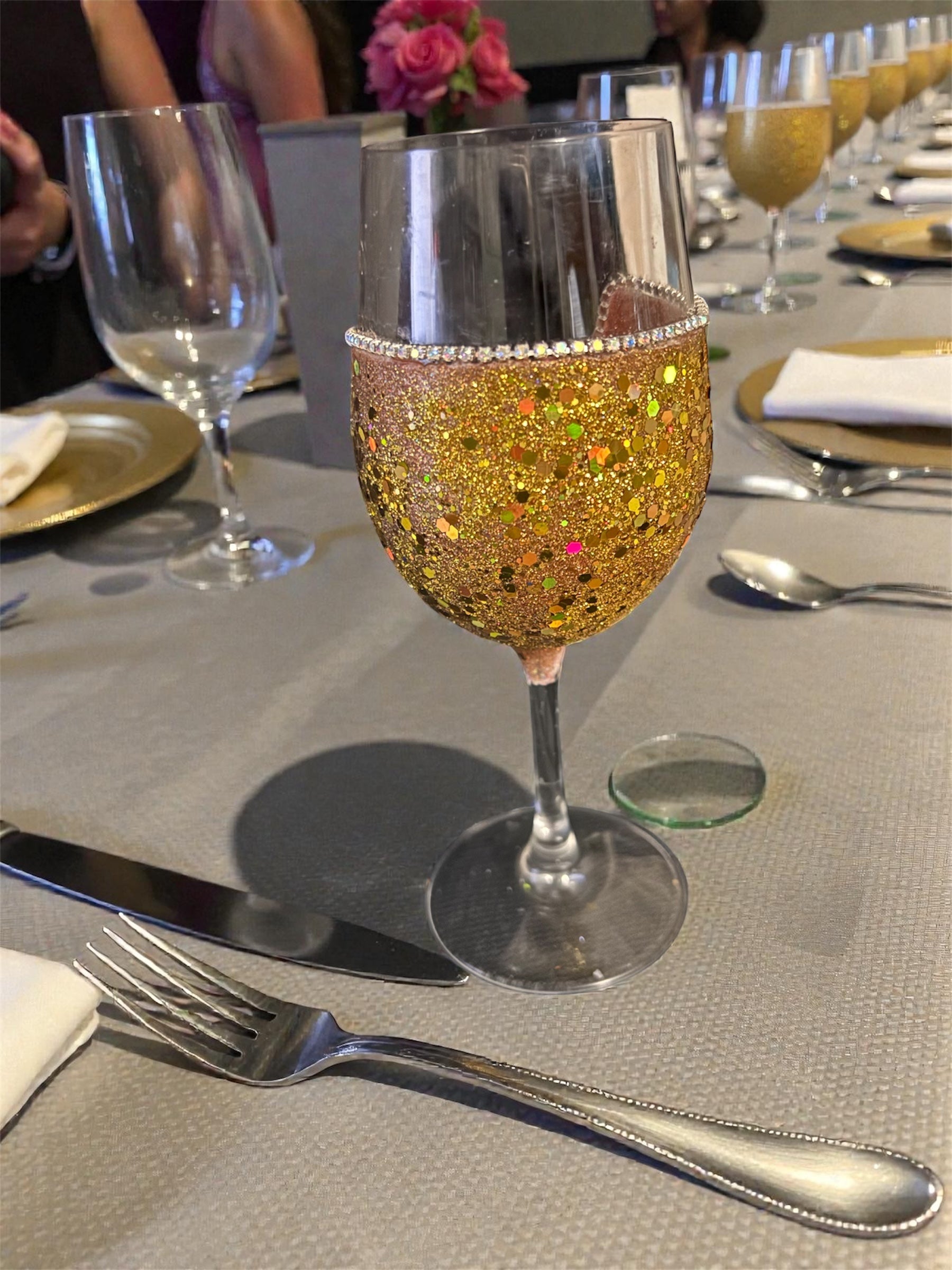 Glitter Wine Glass with Diamond Gemstones-030
