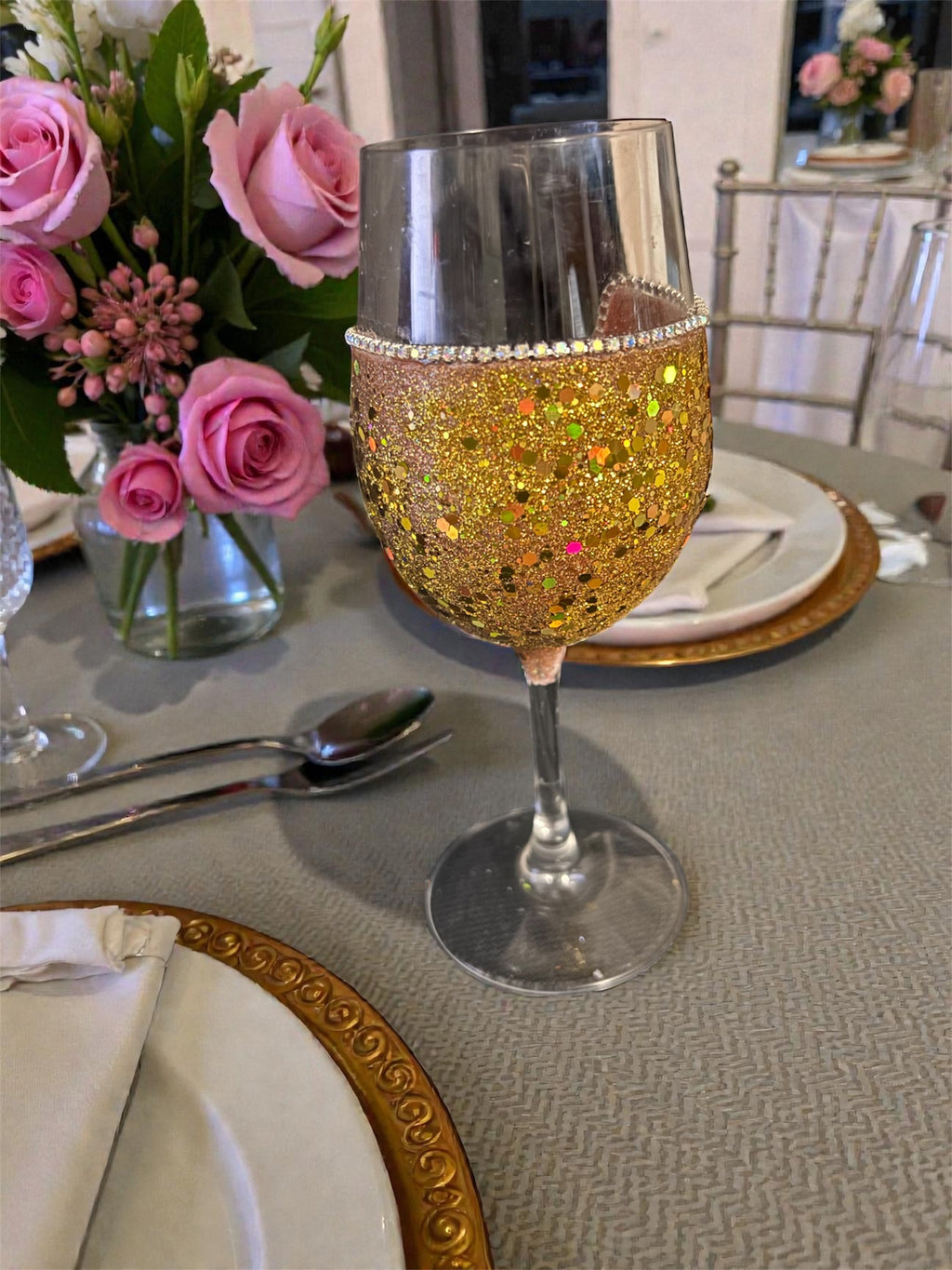 Glitter Wine Glass with Diamond Gemstones-030
